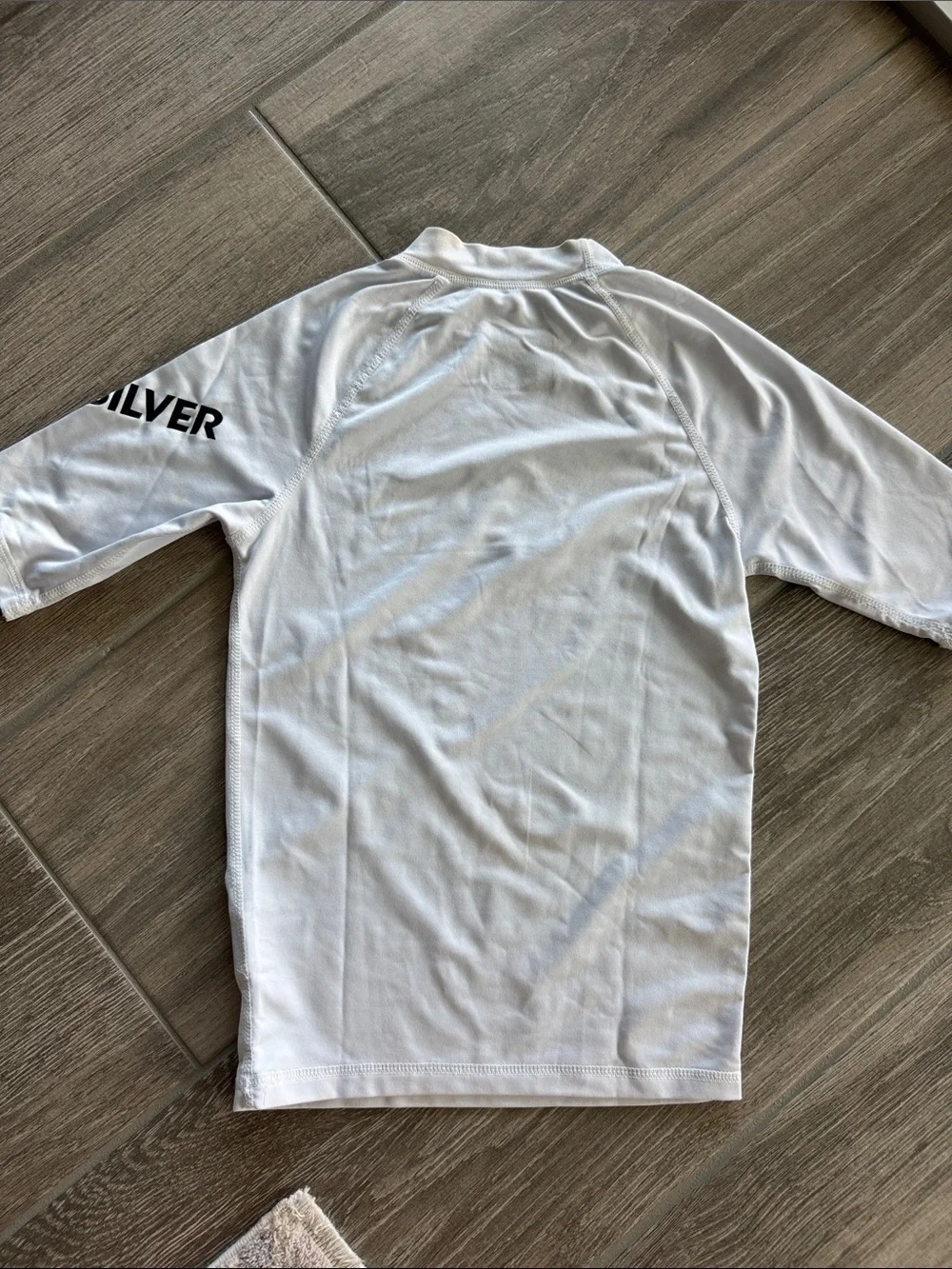 Quiksilver White Short-Sleeve Surf Rash Guard with Black Logo sz 10